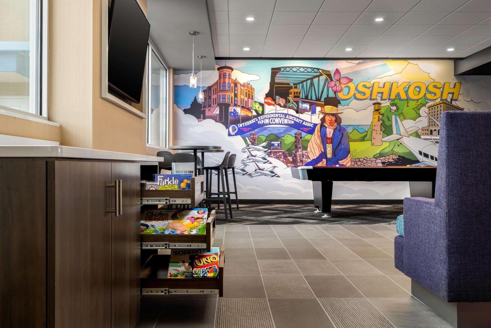Tru By Hilton Oshkosh Hotel Exterior photo
